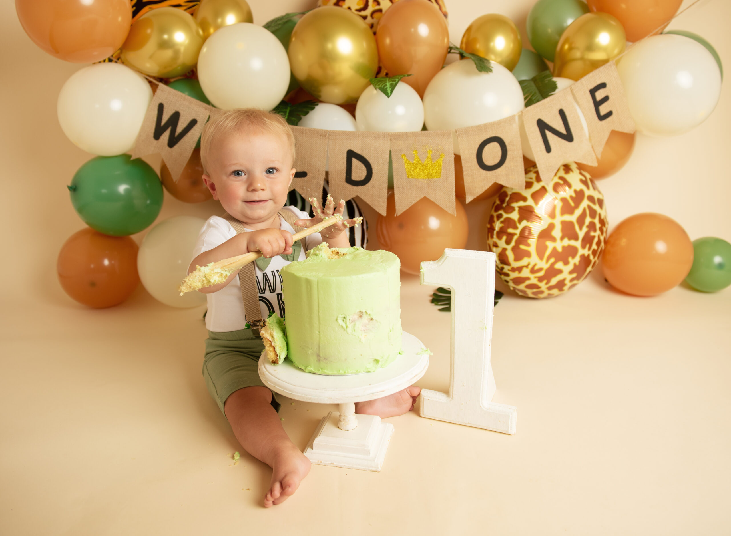 Cake smash photography